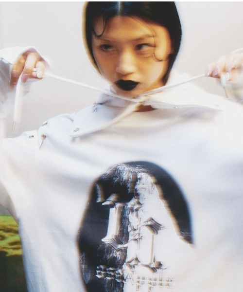 ROSEAPPLE STUDIO(ローズアップルスタジオ)の「【ROSEAPPLE STUDIO/ローズアップルスタジオ】221-EYELET GRAPHIC LONG-SLEEVE T-SHIRTS/アイレットグラフィックロンT 長袖Tシャツ ハトメ(Tシャツ/カットソー・メンズ・ホワイト/ブラック・ONE SIZE)」の3枚目の写真