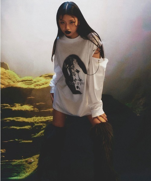 ROSEAPPLE STUDIO(ローズアップルスタジオ)の「【ROSEAPPLE STUDIO/ローズアップルスタジオ】221-EYELET GRAPHIC LONG-SLEEVE T-SHIRTS/アイレットグラフィックロンT 長袖Tシャツ ハトメ(Tシャツ/カットソー・メンズ・ホワイト/ブラック・ONE SIZE)」の10枚目の写真