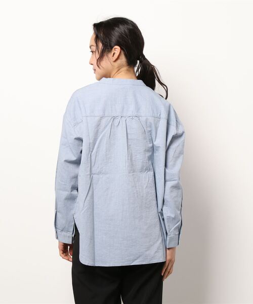 Samansa Mos2（サマンサ モスモス）の「ピンタックプルオーバーブラウス（シャツ/ブラウス・レディース・ベージュ/オフホワイト/サックスブルー/チャコール・ﾌﾘ-）」の6枚目の写真