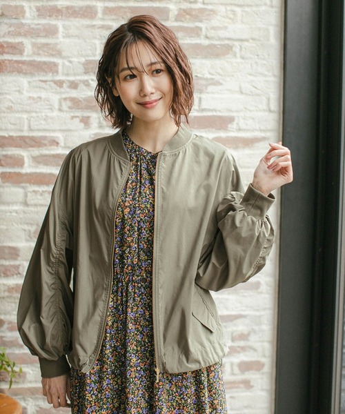 GLOBAL WORK(グローバルワーク)の「エアカルボリュームMA-1/264108(ブルゾン・レディース・カーキ/キャメル/オフホワイト・FREE)」の11枚目の写真