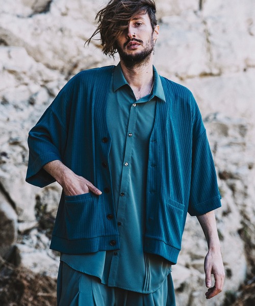 NO ID.（ノーアイディ）の「【NO ID.】Rib Half Sleeve V-Neck Cardigan / テレコ ハーフ スリーブ Vネック カーディガン（カーディガン/ボレロ・メンズ・ブラック/アイボリー/サックスブルー/グリーン・ONE SIZE）」の4枚目の写真