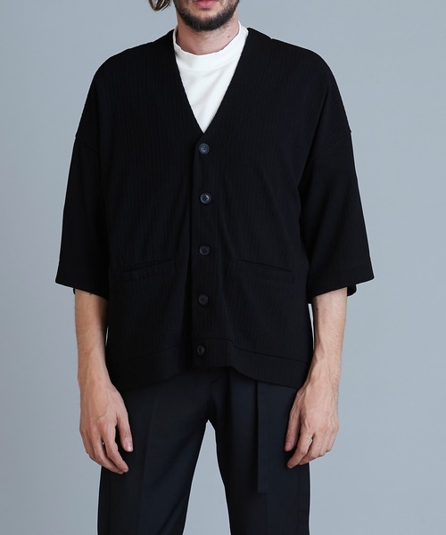 NO ID.（ノーアイディ）の「【NO ID.】Rib Half Sleeve V-Neck Cardigan / テレコ ハーフ スリーブ Vネック カーディガン（カーディガン/ボレロ・メンズ・ブラック/アイボリー/サックスブルー/グリーン・ONE SIZE）」の8枚目の写真