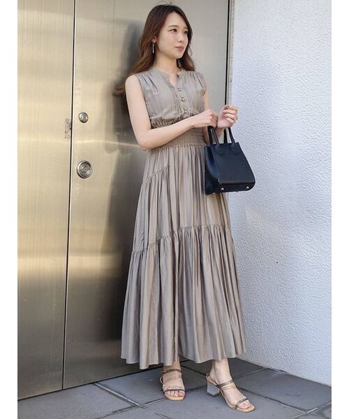 dazzlin（ダズリン）の「シアーティアードボリュームワンピース（ワンピース・レディース・オフホワイト/オレンジ/グリーン/モカ・FREE）」の3枚目の写真