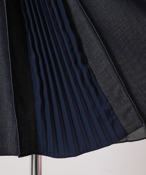 Cheek(チーク)の「デニム切り替えフレアスカート(デニムスカート・レディース・ブルー/ネイビー・SMALL/MEDIUM)」の7枚目の写真