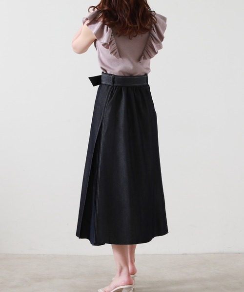 Cheek(チーク)の「デニム切り替えフレアスカート(デニムスカート・レディース・ブルー/ネイビー・SMALL/MEDIUM)」の6枚目の写真