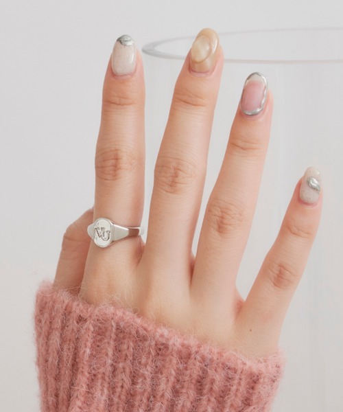VANNIE U(ヴァニーユー)の「oval ring(リング・レディース・シルバー/ゴールド・#9)」の11枚目の写真