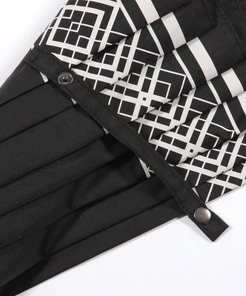 LEPSIM（レプシィム）の「幾何柄長傘　267585（長傘・レディース・ブラウン/ブラック・ONE SIZE）」の14枚目の写真