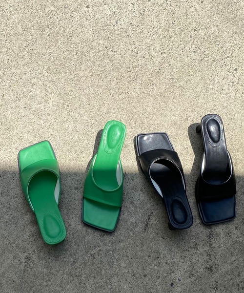 Doux archives（ドゥアルシーヴ）の「スクエアトゥミュール（サンダル・レディース・グリーン/ブラック・23.5cm/24.5cm）」の2枚目の写真