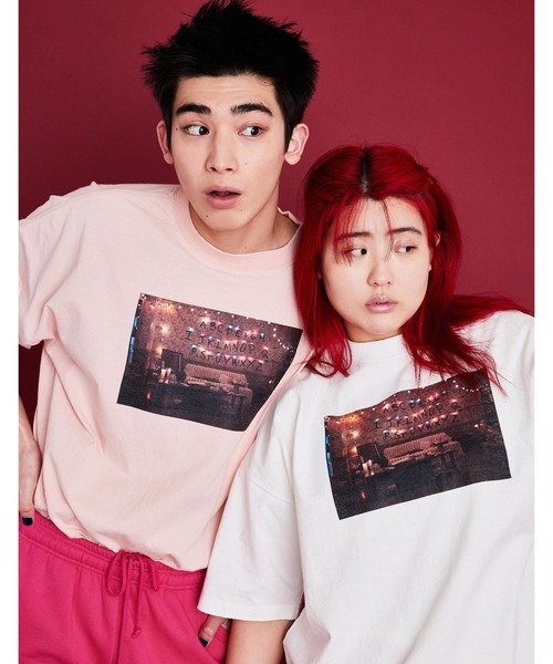 Little sunny bite（リトルサニーバイト）の「STRANGER THINGS × little sunny bite Photo big tee（Tシャツ/カットソー・メンズ・ホワイト/ブラック/ピンク・SMALL/MEDIUM）」の11枚目の写真