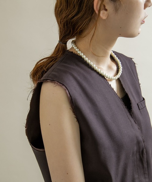 SMELLY（スメリー）の「パールショートネックレス（ネックレス・レディース・アイボリー・-）」の5枚目の写真