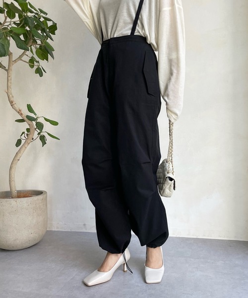 DouDou(ドゥドゥ)の「パラシュートパンツ(その他パンツ・レディース・ブラック/アイボリー・FREE)」の12枚目の写真