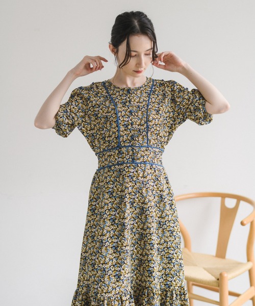 idem(イデム)の「shoulder slit piping onepiece/肩開き花柄パイピングワンピース(ワンピース・レディース・ブラック/グリーン・FREE)」の13枚目の写真
