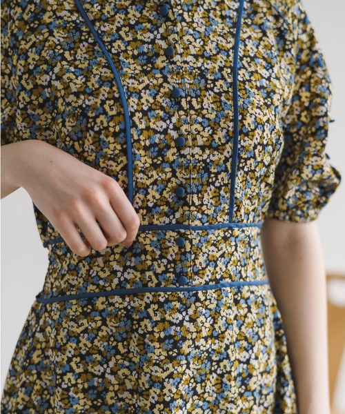 idem(イデム)の「shoulder slit piping onepiece/肩開き花柄パイピングワンピース(ワンピース・レディース・ブラック/グリーン・FREE)」の15枚目の写真