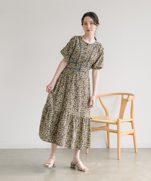 idem(イデム)の「shoulder slit piping onepiece/肩開き花柄パイピングワンピース(ワンピース・レディース・ブラック/グリーン・FREE)」の5枚目の写真