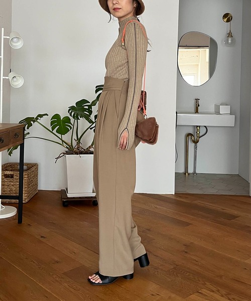 CAPRICIEUX LE'MAGE（カプリシューレマージュ）の「配色ステッチリブプルオーバー（ニット/セーター・レディース・ブラック/ベージュ/オフホワイト/イエロー・FREE）」の5枚目の写真