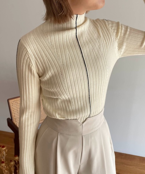 CAPRICIEUX LE'MAGE（カプリシューレマージュ）の「配色ステッチリブプルオーバー（ニット/セーター・レディース・ブラック/ベージュ/オフホワイト/イエロー・FREE）」の9枚目の写真