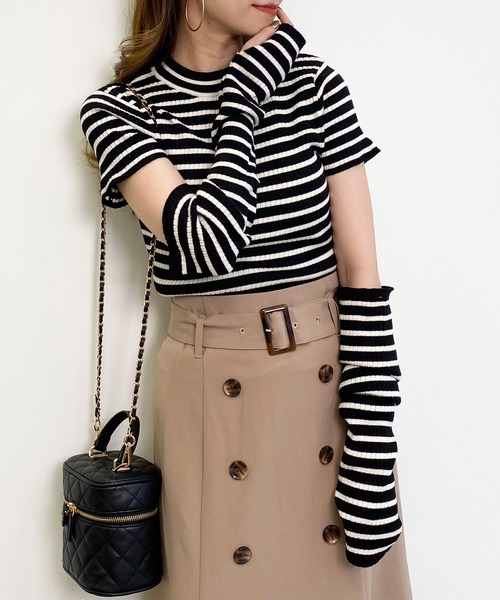 INGNI（イング）の「2WAY袖ボタンリブニット（ニット/セーター・レディース・ブラック/オフホワイト/グレー/その他・M）」の4枚目の写真