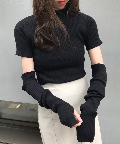 INGNI（イング）の「2WAY袖ボタンリブニット（ニット/セーター・レディース・ブラック/オフホワイト/グレー/その他・M）」の6枚目の写真