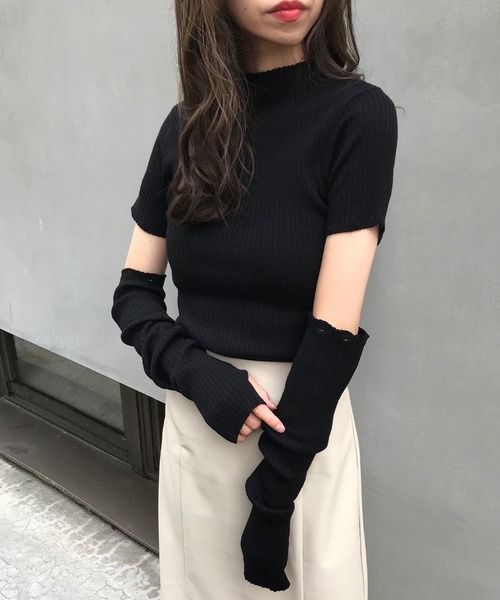 INGNI（イング）の「2WAY袖ボタンリブニット（ニット/セーター・レディース・ブラック/オフホワイト/グレー/その他・M）」の5枚目の写真