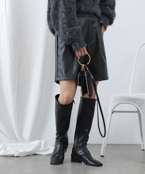 COLONY 2139（コロニートゥーワンスリーナイン）の「フェイクレザーショートパンツ（その他パンツ・レディース・ブラック/ベージュ・FREE）」の7枚目の写真