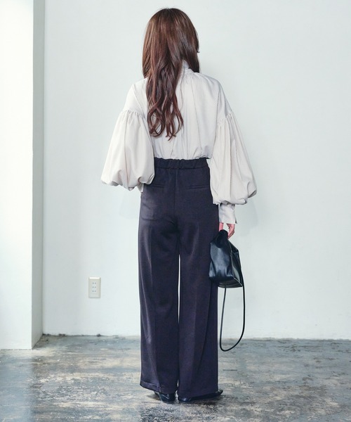 ECRIRE（エクリール）の「【yun_wearコラボ】ボリュームスリーブストライプシャツ（シャツ/ブラウス・レディース・グレー/レッド/イエロー・M/L）」の10枚目の写真