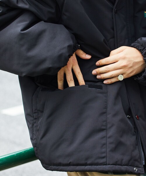 FREAK'S STORE（フリークスストア）の「WEB限定 ビッグシルエット スタンドカラー パディングジャケット/中綿ブルゾン（ダウンジャケット/コート・メンズ・ブラック/ベージュ/オリーブ・SMALL/MEDIUM/LARGE）」の5枚目の写真