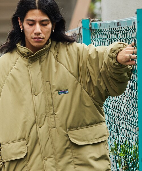 FREAK'S STORE（フリークスストア）の「WEB限定 ビッグシルエット スタンドカラー パディングジャケット/中綿ブルゾン（ダウンジャケット/コート・メンズ・ブラック/ベージュ/オリーブ・SMALL/MEDIUM/LARGE）」の6枚目の写真