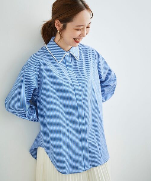 le.coeur blanc（ルクールブラン）の「パールカラーシャツ（シャツ/ブラウス・レディース・オフホワイト/ブルー系その他2・38）」の5枚目の写真