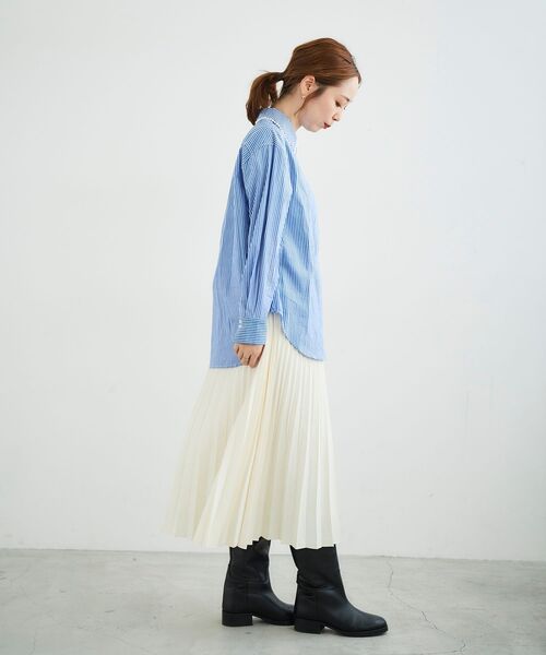 le.coeur blanc（ルクールブラン）の「パールカラーシャツ（シャツ/ブラウス・レディース・オフホワイト/ブルー系その他2・38）」の7枚目の写真