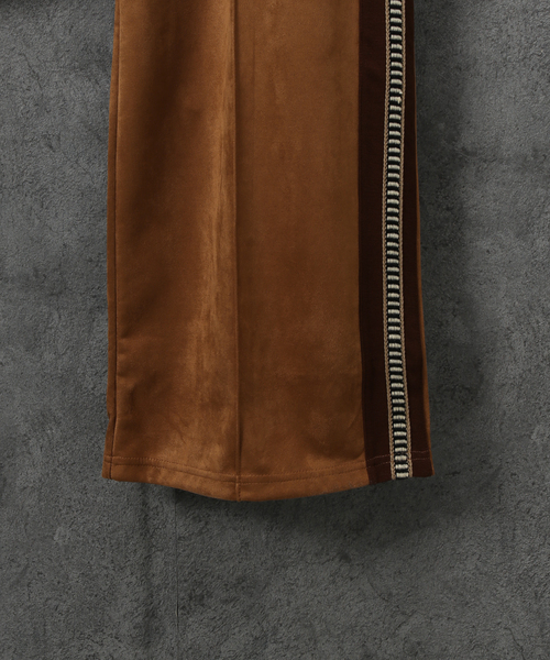 SASQUATCHfabrix.（サスクワァッチファブリックス）の「【Sasquatchfabrix.】FAUX SUEDE FLARE SILHOUETTE TRA（その他パンツ・メンズ・ネイビー/ブラウン・LARGE/MEDIUM）」の10枚目の写真