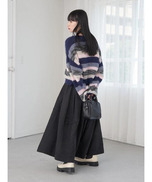 earth music&ecology(アースミュージックアンドエコロジー)の「タックボリュームスカート(スカート・レディース・ブラック/ベージュ/ブルーグリーン・M/S)」の12枚目の写真