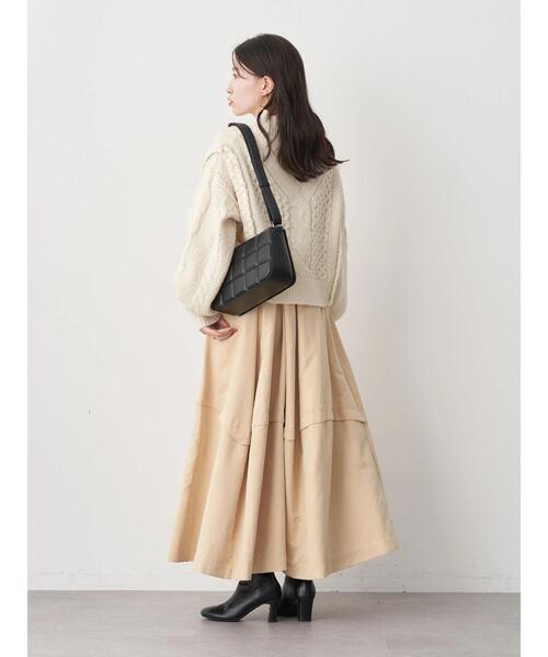 earth music&ecology(アースミュージックアンドエコロジー)の「タックボリュームスカート(スカート・レディース・ブラック/ベージュ/ブルーグリーン・M/S)」の18枚目の写真