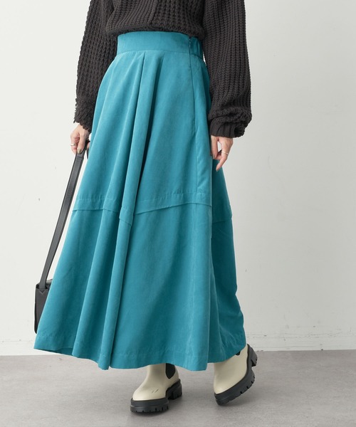 earth music&ecology(アースミュージックアンドエコロジー)の「タックボリュームスカート(スカート・レディース・ブラック/ベージュ/ブルーグリーン・M/S)」の1枚目の写真