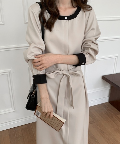 ECLIN（エクラン）の「ウエストマークAラインフレアワンピース（ワンピース・レディース・ブラック/ベージュ・FREE）」の13枚目の写真