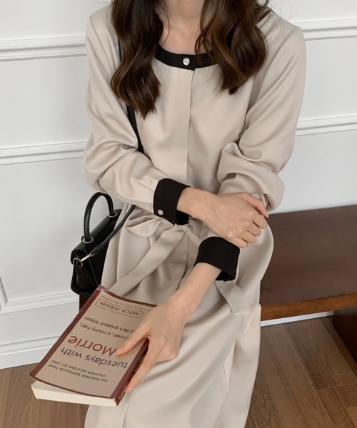 ECLIN（エクラン）の「ウエストマークAラインフレアワンピース（ワンピース・レディース・ブラック/ベージュ・FREE）」の14枚目の写真