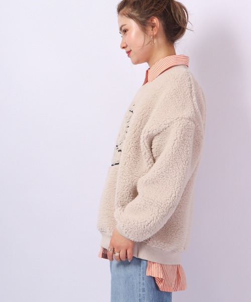 sanrio（サンリオ）の「sanrio クロミ ポチャッコ ハローキティ シナモロール ボア トレーナー（スウェット・レディース・カーキ系/ネイビー/ホワイト系その他/ホワイト系その他3/カーキ/アイボリー/ホワイト系その他2/ネイビー系・L/M）」の19枚目の写真