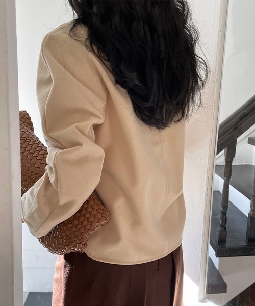 MUYMONA(ムイモナ)の「カーブスリーブプルオーバー mmw22a035【MUYMONA】【2022AW】(Tシャツ/カットソー・レディース・ベージュ/ブラック・FREE)」の6枚目の写真
