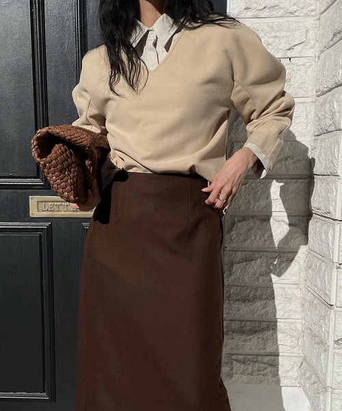 MUYMONA(ムイモナ)の「カーブスリーブプルオーバー mmw22a035【MUYMONA】【2022AW】(Tシャツ/カットソー・レディース・ベージュ/ブラック・FREE)」の7枚目の写真