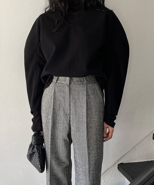MUYMONA(ムイモナ)の「カーブスリーブプルオーバー mmw22a035【MUYMONA】【2022AW】(Tシャツ/カットソー・レディース・ベージュ/ブラック・FREE)」の18枚目の写真