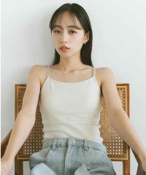 VANNIE U(ヴァニーユー)の「カップ付きダブルキャミソール(キャミソール・レディース・アイボリー/ブラック/ブラウン/グリーン/ブルー/グレイッシュベージュ・FREE)」の11枚目の写真