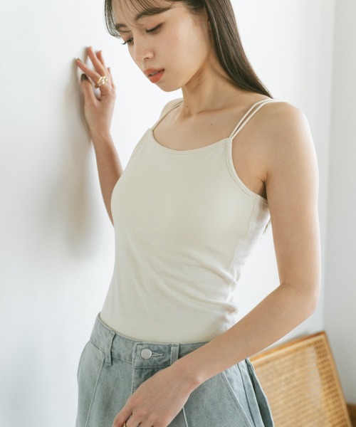 VANNIE U(ヴァニーユー)の「カップ付きダブルキャミソール(キャミソール・レディース・アイボリー/ブラック/ブラウン/グリーン/ブルー/グレイッシュベージュ・FREE)」の13枚目の写真