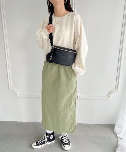 MYMOOD.(マイムード)の「ナイロンカーゴロングスカート(スカート・レディース・カーキ/ブラック/アイボリー・FREE)」の22枚目の写真