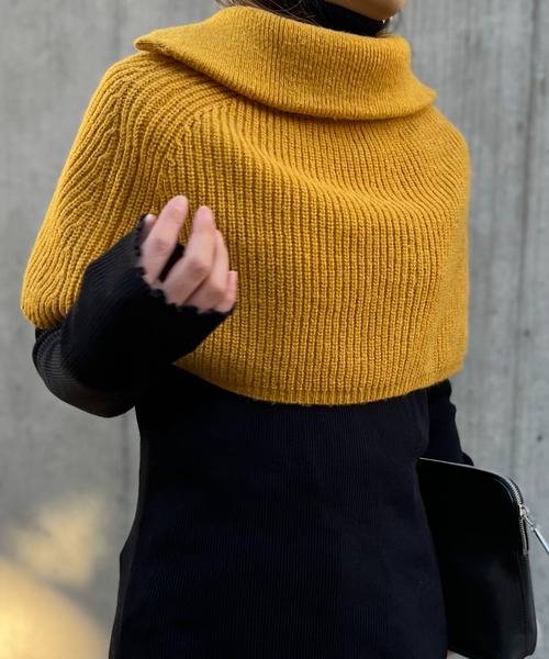 mi via loca（ミヴィアロカ）の「ウール混 カラーニットハイネックスヌード（ネックウォーマー/スヌード・レディース・ピンク/オレンジ/グレー/マスタード/ブルー・FREE）」の4枚目の写真