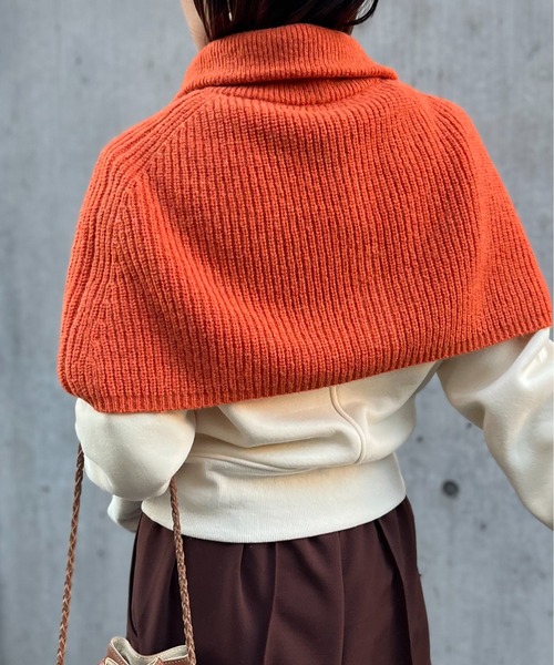 mi via loca（ミヴィアロカ）の「ウール混 カラーニットハイネックスヌード（ネックウォーマー/スヌード・レディース・ピンク/オレンジ/グレー/マスタード/ブルー・FREE）」の6枚目の写真