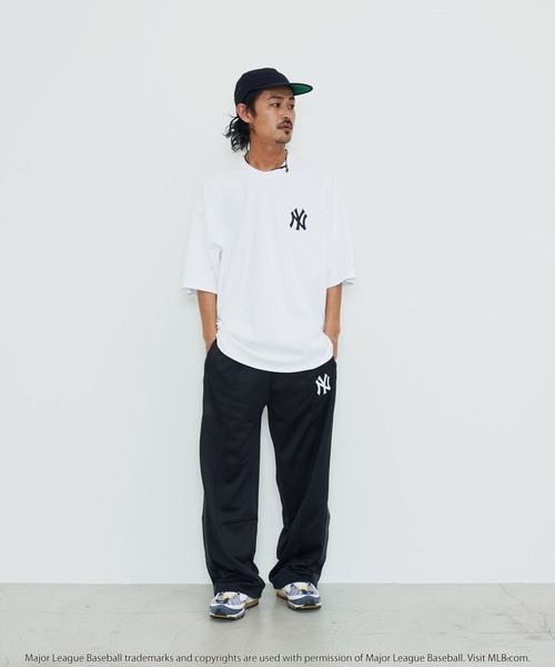 MLB（メジャーリーグベースボール）の「MLB / メジャーリーグベースボール Lulu & Arnie 別注 サイドライン トラックパンツ（その他パンツ・メンズ・グレー系その他2/グレー系その他/ブラック系その他2/ブラック系その他・MEDIUM/LARGE）」の10枚目の写真