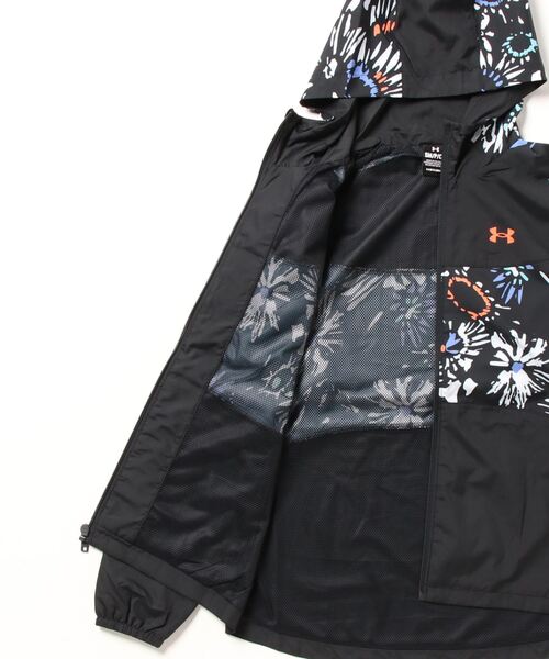 UNDER ARMOUR（アンダーアーマー）の「アンダーアーマー  UA MESH LINER WOVEN PRINT（ナイロンジャケット・レディース・ネイビー/ブラック・XL/S/M/L）」の3枚目の写真