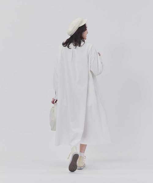 HONEYSUCKLE ROSE(ハニーサックルローズ)の「【HONEYSUCKLE ROSE】長袖ギャザーワンピース(シャツ/ブラウス・レディース・ホワイト/ブラック・M/L)」の6枚目の写真