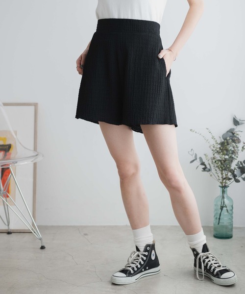 WEGO(ウィゴー)の「WEGO/【セットアップ対応商品】クリンクルイージーショートパンツ(スラックス・レディース・イエロー/ブラック/サックスブルー/オフホワイト・FREE)」の12枚目の写真