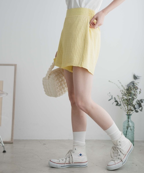 WEGO(ウィゴー)の「WEGO/【セットアップ対応商品】クリンクルイージーショートパンツ(スラックス・レディース・イエロー/ブラック/サックスブルー/オフホワイト・FREE)」の20枚目の写真