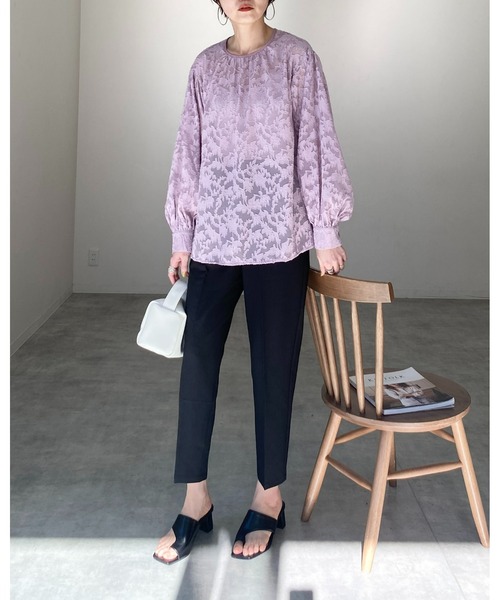 She's Closet(シーズクローゼット)の「ボリュームスリーブ長袖花柄シアージャガードブラウス(シャツ/ブラウス・レディース・アイボリー/ブラック/パープル・FREE)」の7枚目の写真